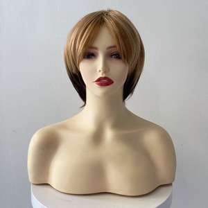 <span class=keywords><strong>Parrucca</strong></span> Senza Nastro Adesivo Pronta per la Spedizione, Alta Qualità Premium, Taglio Pixie, Fibra Sintetica Resistente alle Alte Temperature, Servizio OEM con Logo Personalizzato - Product Image 4