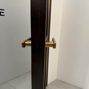 <span class=keywords><strong>Porte</strong></span> <span class=keywords><strong>intérieure</strong></span> en verre artistique avec cadre en alliage d'aluminium, <span class=keywords><strong>porte</strong></span> <span class=keywords><strong>de</strong></span> luxe insonorisée pour villa et hôtel avec motif personnalisé et cadre étroit - Product Image 4