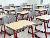 Meubles scolaires en gros, fabricant de bureaux et chaises d'élève pour salles de classe, structure métallique simple, confortable, en MDF, ensembles scolaires modernes