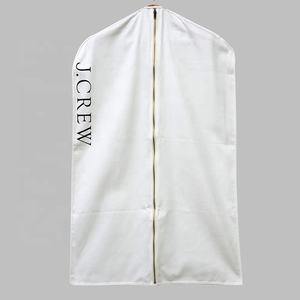 उच्च गुणवत्ता वाले टिकाऊ सफेद कपड़ा बैग गंधहीन तह सूट कवर जिपर बंद स्टाइलिश डस्टप्रूफ डिजाइन के साथ कवर - Product Image 4