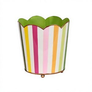 Poubelle à déchets multicolores de qualité supérieure, taille et forme personnalisées, en métal, pour les meilleurs exportateurs en Inde - Product Image 1