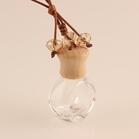 Bouteille de parfum de voiture en verre rechargeable transparente 6ml bouteille de parfum sphérique de désodorisant de voiture avec bouchon en bois