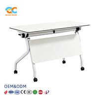 Table de formation mobile pliable avec cadre blanc, panneau de protection et roulettes pour bureaux, salles de formation et salles de classe