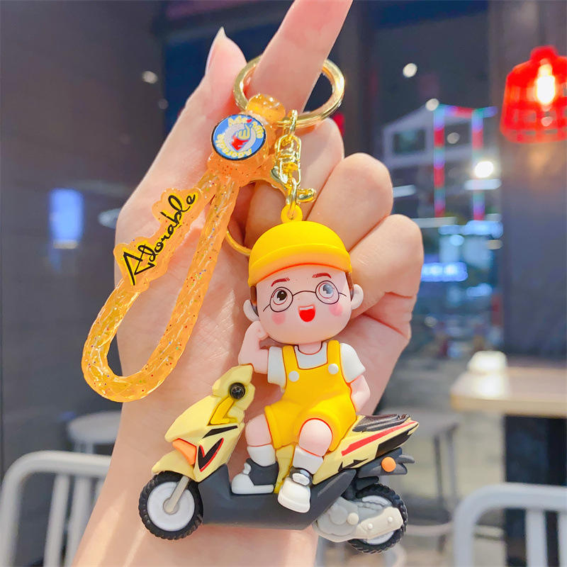 หนุ่มนักขี่จักรยาน -สีเหลือง