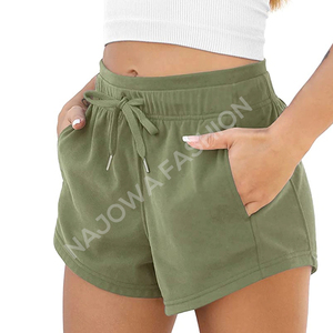 Pantalones cortos de algodón para mujer Glamorous Grace, fabricados en Bangladesh con comodidad transpirable en cada paso - Product Image 1
