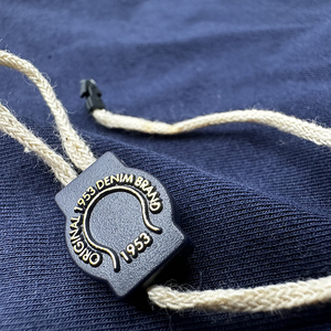 Custom Logo Luxury Plastic <b>Swing</b> Tag Seal Garment Apparel Hangtag String Recycle Eco Friendly Material Seal Tags - Product Image 1