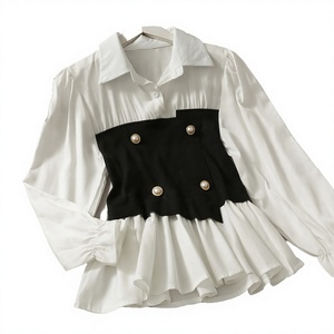 Blusa Blanca de Manga Larga para Mujer con Panel de Contraste Negro, Botones de Perla, Volantes, Cuello Camisero, Estilo Dulce, Corte Holgado - Product Image 2