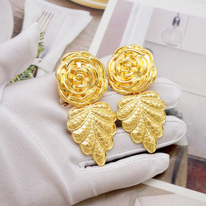GDJWRI Hochwertige afrikanische Kupfer blume Tropfen Ohrring Schmuck Große vergoldete Ohrringe Gold gefüllte Ohrringe <span class=keywords><strong>E631</strong></span> - Product Image 2