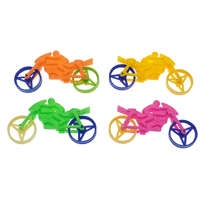 Mini fischietto a forma di moto che esulta Sound Maker giocattoli promozionali per 100mm capsula uovo - Product Image 2