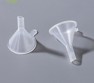 Entonnoir à parfum <span class=keywords><strong>personnalisé</strong></span> Séparateur de liquide en PP Entonnoir distributeur d'<span class=keywords><strong>alcool</strong></span> et de toner pour laboratoire de soins personnels - Product Image 5