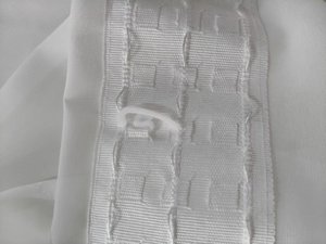 Ganci a S in Plastica Bianca XinLan, Accessori per Binari Tende, Vendita all'Ingrosso per Progetti di Ville e Hotel - Product Image 5