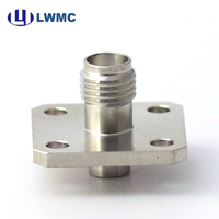 Connecteur femelle SMA plaqué or LWMC à souder pour câble semi-flexible et semi-rigide de 0,086 pouce, montage sur bride à 4 trous (IP67), corps en SUS303