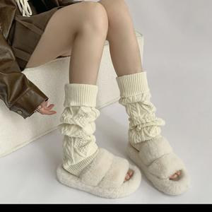 Rui hiver nouveaux <span class=keywords><strong>tas</strong></span> de chaussettes tricotées femme du propriétaire sud-coréen avec des pieds épais et chauds et des ensembles de jambes minces en gros - Product Image 3