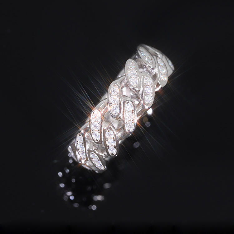 Bague cubaine blanche