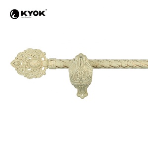 Estilo <span class=keywords><strong>de</strong></span> moda ventana cortina tubo hoja en forma <span class=keywords><strong>de</strong></span> cobre techo <span class=keywords><strong>remates</strong></span> anti latón cortina poste soportes para decoración <span class=keywords><strong>de</strong></span> interiores - Product Image 1