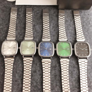 Reloj de Marca <span class=keywords><strong>Guess</strong></span> Geneva con Triángulo Invertido para <span class=keywords><strong>Mujer</strong></span> Venta al por Mayor de Fábrica con Correa de Silicona Estilo de Negocios Rejilla para Pareja o de Moda - Product Image 6