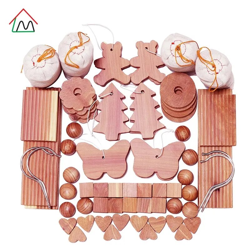 LMC129 натуральные ароматические кедровые блоки, шары, кольца и вешалка в упаковке против моли