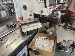 El sellador <span class=keywords><strong>de</strong></span> silicona se utiliza para <span class=keywords><strong>juntas</strong></span> <span class=keywords><strong>de</strong></span> motor y sartenes <span class=keywords><strong>de</strong></span> aceite, adecuado para todos los modelos <span class=keywords><strong>de</strong></span> vehículos - Product Image 2