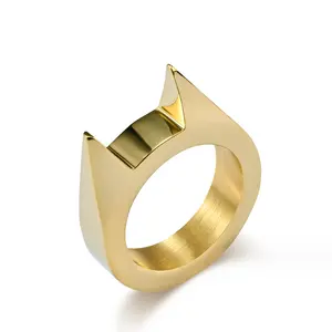 Bague personnalisée en acier inoxydable avec fenêtre cassée et défense d'oreille de chat à pointes Bague de traction fonctionnelle personnalisée en or noir pour hommes et femmes