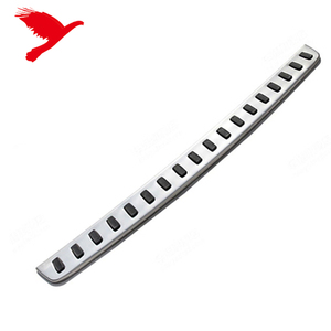 Coperchio di protezione della piastra di protezione del paraurti esterno del bagagliaio posteriore per la scoperta di <span class=keywords><strong>Land</strong></span> <span class=keywords><strong>Rover</strong></span> <span class=keywords><strong>3</strong></span>, scoperta 4 2004-2016 - Product Image 1