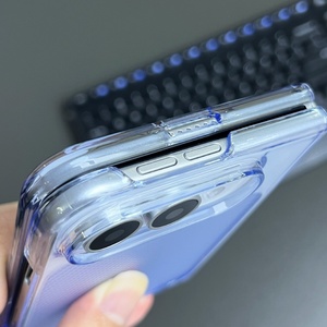 Étui de téléphone en PC dur à haute transparence avec texture en fibre de carbone pour iPhone DUO 18 Fold - Product Image 4
