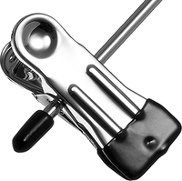 Organisateur de placard 4 niveaux peu encombrant avec pinces réglables et cintres métalliques brillants pour jupes et jeans