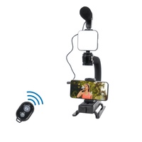 Kit de Vlogging Professionnel pour Vloggers TikTok : Équipement Photographique, Stabilisateur Poignée en U, Microphone, Lumière LED pour Smartphones et Appareils Photo