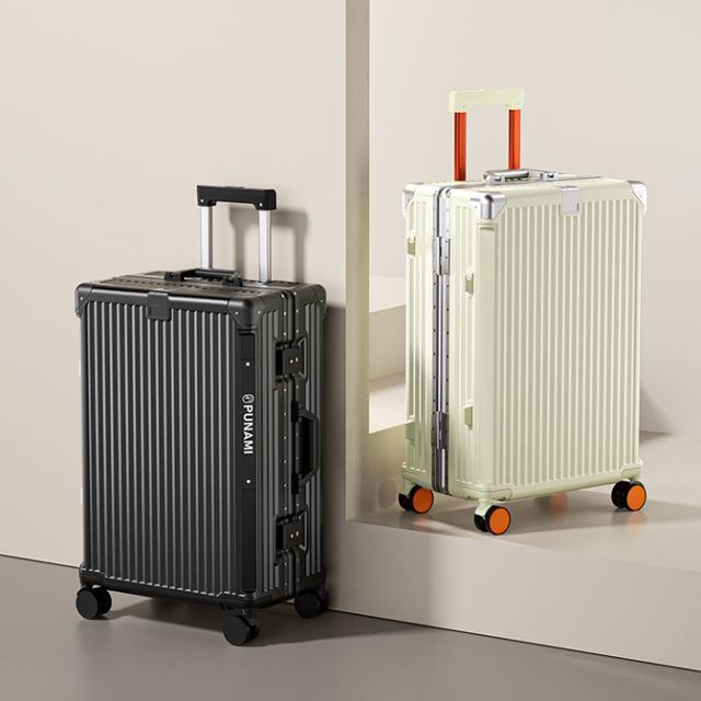 2024 Popular Waterproof 20inch Carry on Travel Suitcase Designer Luggage Female and Travel Bags