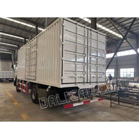 Camion de transport de marchandises Howo Van 4x2 fabriqué en Chine, camion à caisse de conteneur à vendre