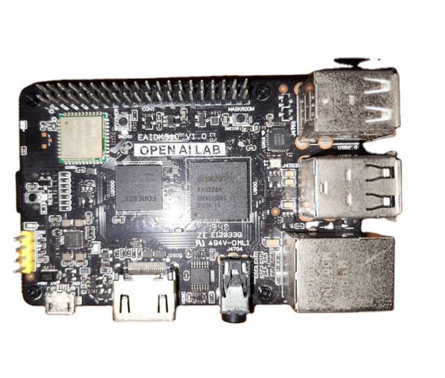 EAIDK-310-PO: Arm cpu and ARM MaLI GPU ,Main chip uses the RK3228H of mainstream performance Arm Soc.