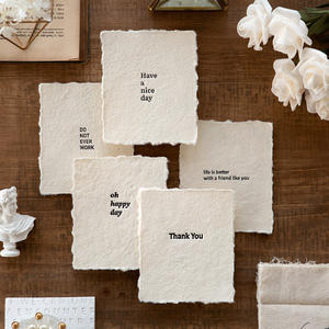 Étiquettes suspendues artisanales recyclées personnalisées à bords bruts avec texture rugueuse pour sacs, chaussures, artisanat, invitations, papier en gros - Product Image 4