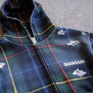 Sudadera con capucha de algodón tipo waffle de alta calidad, efecto desgastado por el sol, con cremallera, gruesa, con estampado a cuadros, para hombre, personalizada, de corte oversize - Product Image 2