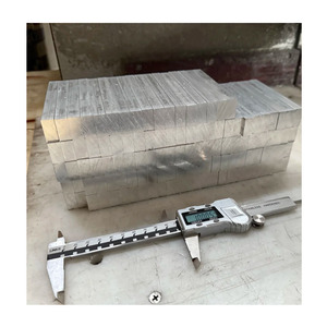 <span class=keywords><strong>Barre</strong></span> plate rectangulaire en <span class=keywords><strong>aluminium</strong></span> 10mm 8mm 6mm Extrusion 6061 6063 6082 T5 T6 <span class=keywords><strong>Barre</strong></span> plate en <span class=keywords><strong>aluminium</strong></span> - Product Image 3