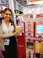 Distributeur automatique de snacks de cinéma / Machine en libre-service 24 heures / Nouvelle conception / Machine à popcorn automatique