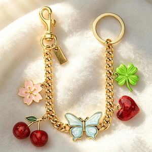Cute 3D Strawberry Zinc Alloy Carabiner Keychain Fashion Trend <b>Key</b> <b>Ring</b> for <b>Bag</b> Decor - Product Image 6