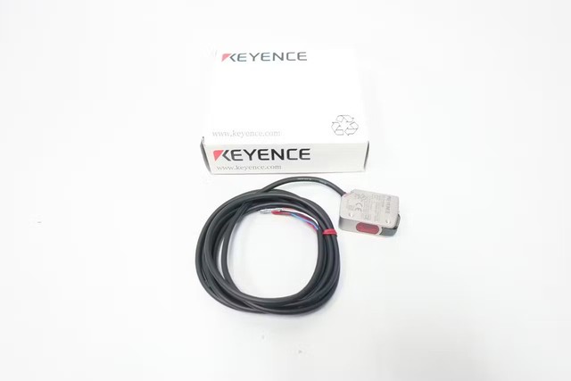 LR-ZH500N LRZH500N CMOS Laser Sensor Reflective Type for PLC
