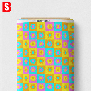 Tissu en voile de coton Bessi 100% coton biologique avec un motif géométrique coloré et mignon imprimé, léger pour les vêtements des enfants - Product Image 2
