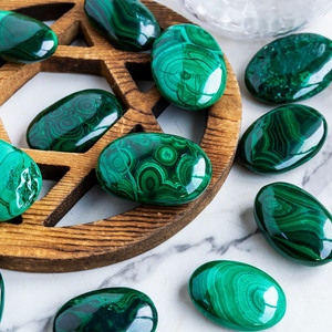 Pietre di Malachite Naturale YINGLAI all'Ingrosso, Cristalli a Tema Amore per Guarigione e Benessere - Product Image 4