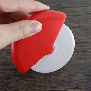 Cadeau promotionnel Coupe-pizza Roue de <span class=keywords><strong>tranche</strong></span> de pizza ronde Couleur personnalisée et ajout de logo <span class=keywords><strong>sur</strong></span> - Product Image 3