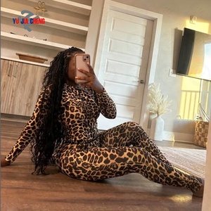 Completo Due Pezzi Personalizzato Taglie Forti con Stampa Leopardata, T-Shirt e Leggings, Abbigliamento Casual da Donna, Tuta Aderente - Product Image 1