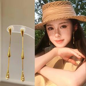 Boucles d'oreilles pendantes en or double goutte d'eau style Rachel Green avec perle d'eau douce, boucles d'oreilles longues de luxe pour femmes - Product Image 2