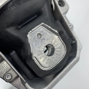 Soporte de Motor Yunnuo 8K0199381GK 8K0199381L 8K0199381AL para Reemplazo y Reparación - Product Image 1