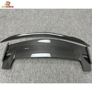 สปอยเลอร์หลังคาคาร์บอนไฟเบอร์แบบแห้งสไตล์ Performante สำหรับรถยนต์แลมโบ กูร์รุส ปี 2018-2023 ชุดแปลงแต่ง อะไหล่ตัวถังรถยนต์ - Product Image 3