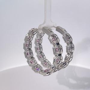 Boucles d'oreilles créoles géométriques classiques, tendance et luxueuses en or plaqué rose avec zircon rond pour femmes, Tianyu Gems - Product Image 1