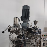 Homogénéisateur-mélangeur à cisaillement élevé de type fixe 50L 100L, réacteur d'émulsion sous vide pour la fabrication de crèmes, lotions et cosmétiques