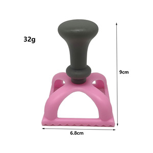 Juego de Cortadores de Galletas de Plástico Resistente y Colorido con Formas de Círculo, Corazón y Cuadrado <span class=keywords><strong>para</strong></span> Uso Repetido - Product Image 1