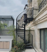 Construction de maisons Escalier en colimaçon Petits espaces Grenier Escalier hélicoïdal Escalier en colimaçon en bois en acier inoxydable Intérieur