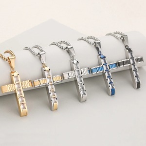 Collar con colgante <span class=keywords><strong>de</strong></span> cruz multicapa <span class=keywords><strong>de</strong></span> acero inoxidable para hombres y mujeres, amuleto <span class=keywords><strong>de</strong></span> fe con diamantes incrustados <span class=keywords><strong>de</strong></span> Cristo Jesús, regalo <span class=keywords><strong>de</strong></span> joyería - Product Image 4
