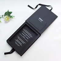 Boîte de suite d'invitations d'anniversaire de mariage en acrylique élégant plexi glamour en matériau durable avec carte RSVP
