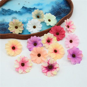 Fleurs artificielles marguerites Dongchen Crafts 1G – Matériel DIY pour épingles à cheveux, accessoires capillaires, chapeaux de soleil, décorations de chaussons - Product Image 4